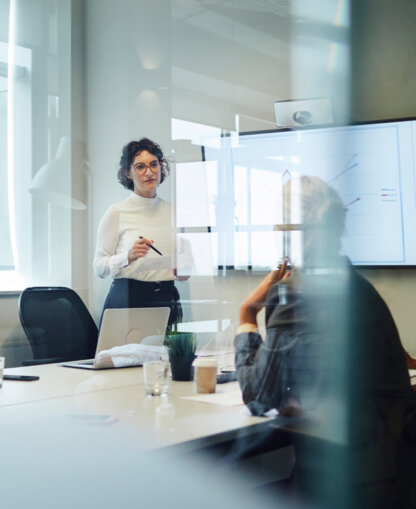 Woman giving a presentation.